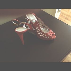 Beautiful sling back Burnt orange heels